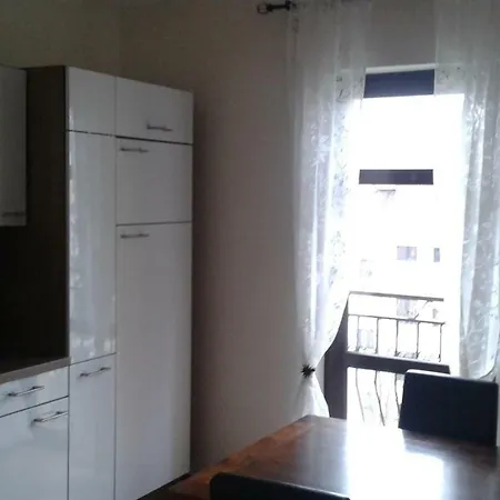 2 In Einem Haus 2 Km Vom Zentrum Leipzigs Apartment *