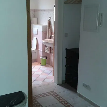 Apartment 2 In Einem Haus 2 Km Vom Zentrum Leipzigs